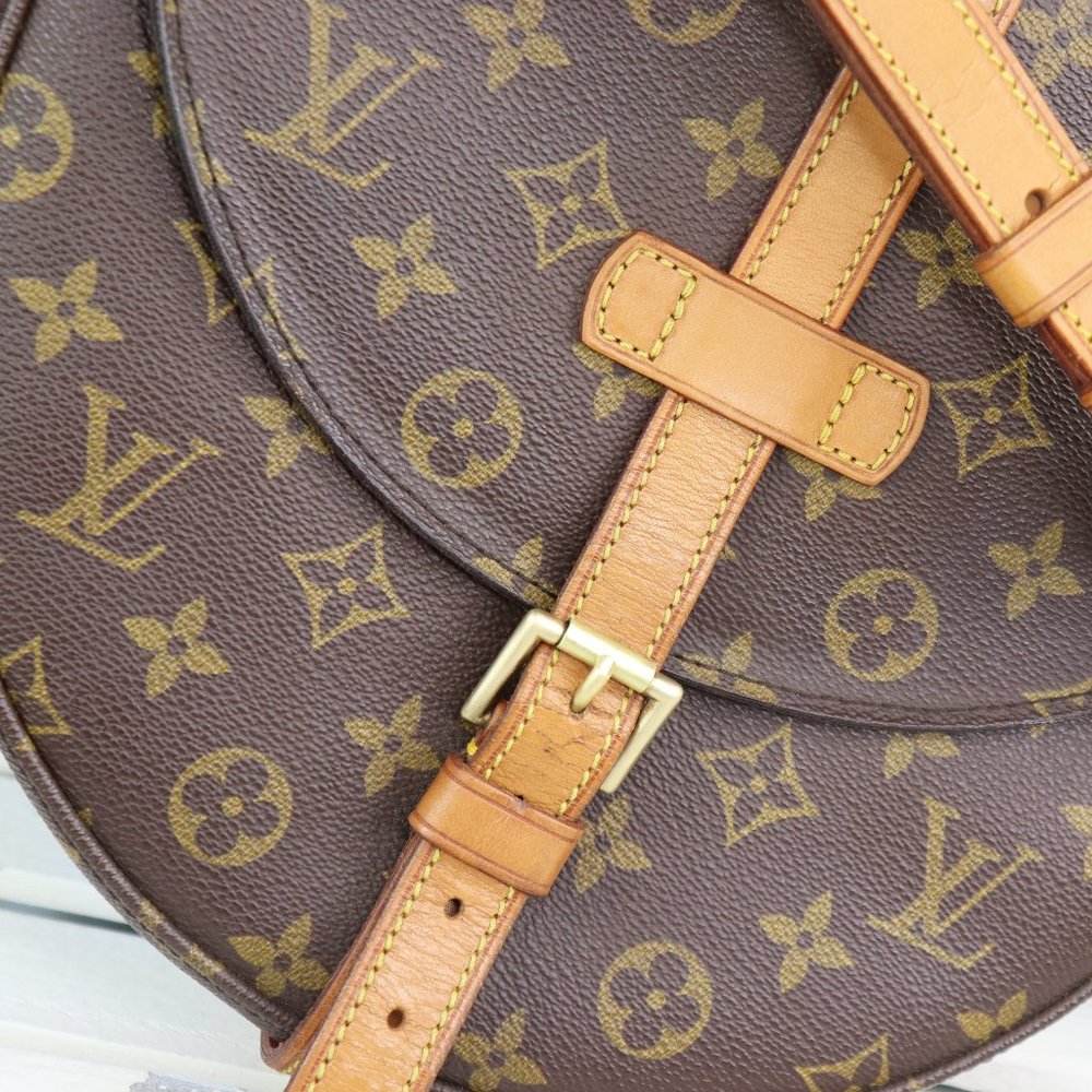 Louis Vuitton Crossbody Bag - Picture 4 of 11